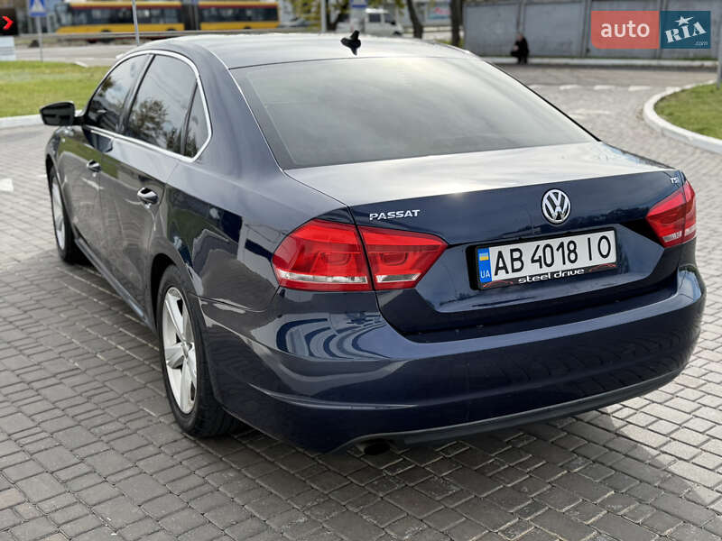 Седан Volkswagen Passat 2013 в Николаеве