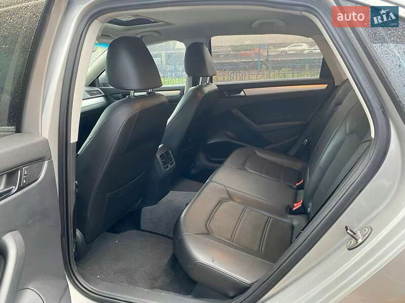 Седан Volkswagen Passat 2013 в Киеве фото 18 Седан Volkswagen Passat 2013 в Киеве