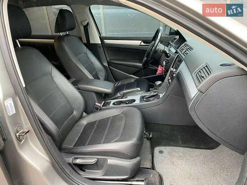 Седан Volkswagen Passat 2013 в Киеве фото 23 Седан Volkswagen Passat 2013 в Киеве