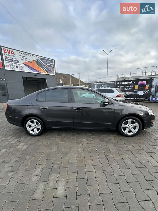Седан Volkswagen Passat 2008 в Звягеле фото 8 Седан Volkswagen Passat 2008 в Звягеле