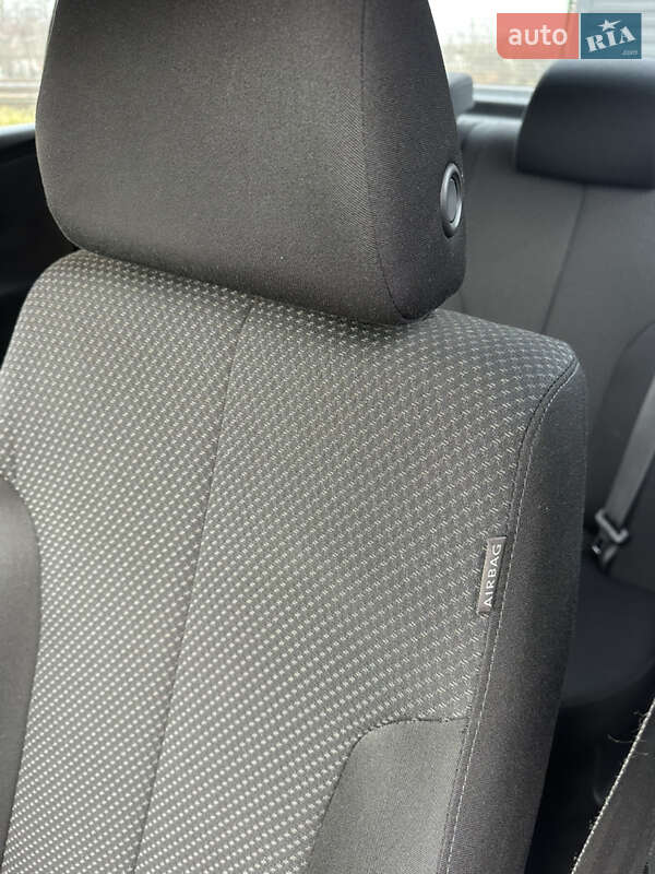 Седан Volkswagen Passat 2008 в Звягеле фото 66 Седан Volkswagen Passat 2008 в Звягеле