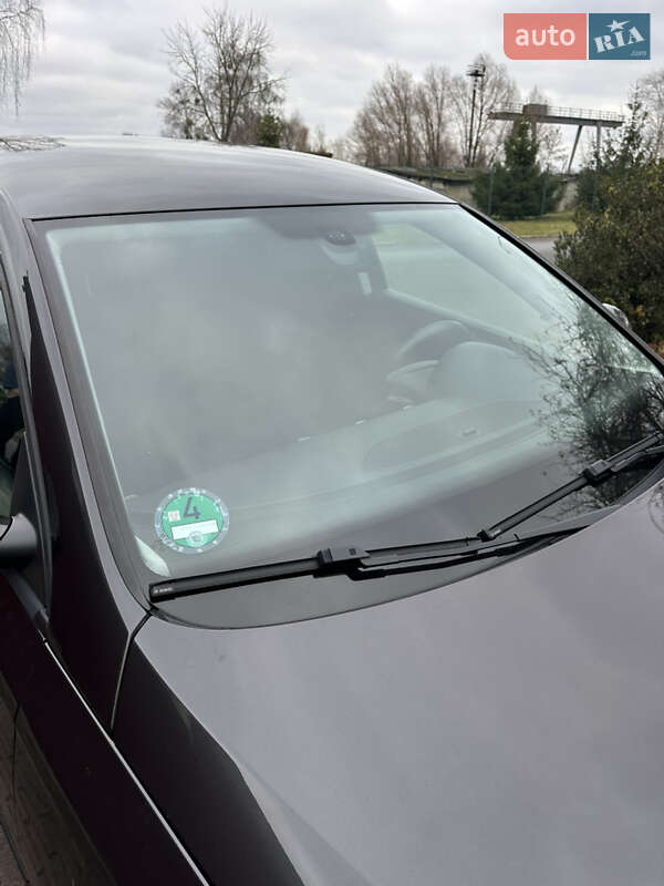 Седан Volkswagen Passat 2008 в Звягеле фото 120 Седан Volkswagen Passat 2008 в Звягеле