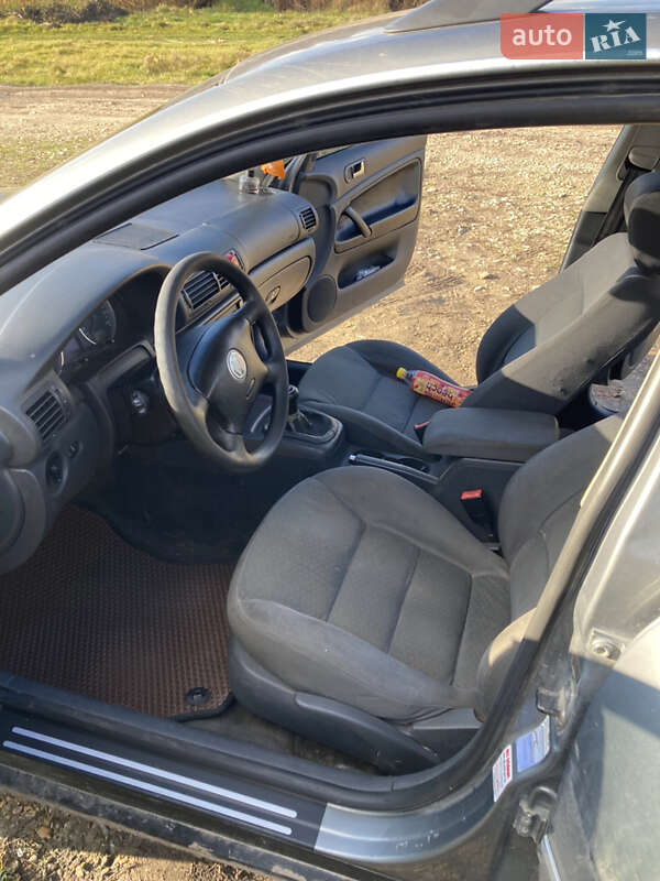 Универсал Volkswagen Passat 2003 в Черновцах