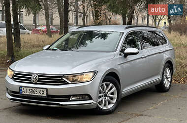 Універсал Volkswagen Passat 2015 в Києві