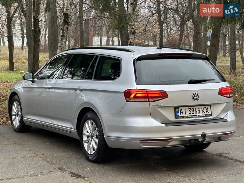 Универсал Volkswagen Passat 2015 в Киеве