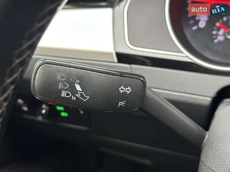 Универсал Volkswagen Passat 2015 в Киеве