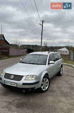 Універсал Volkswagen Passat 2002 в Звягелі