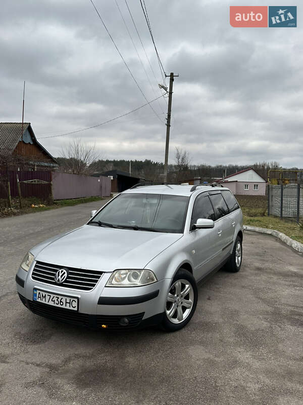 Универсал Volkswagen Passat 2002 в Звягеле