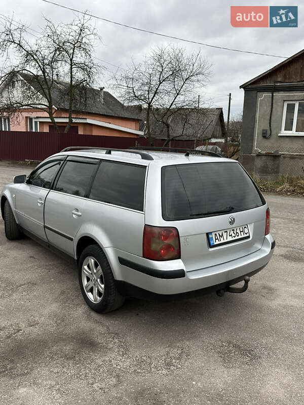 Универсал Volkswagen Passat 2002 в Звягеле