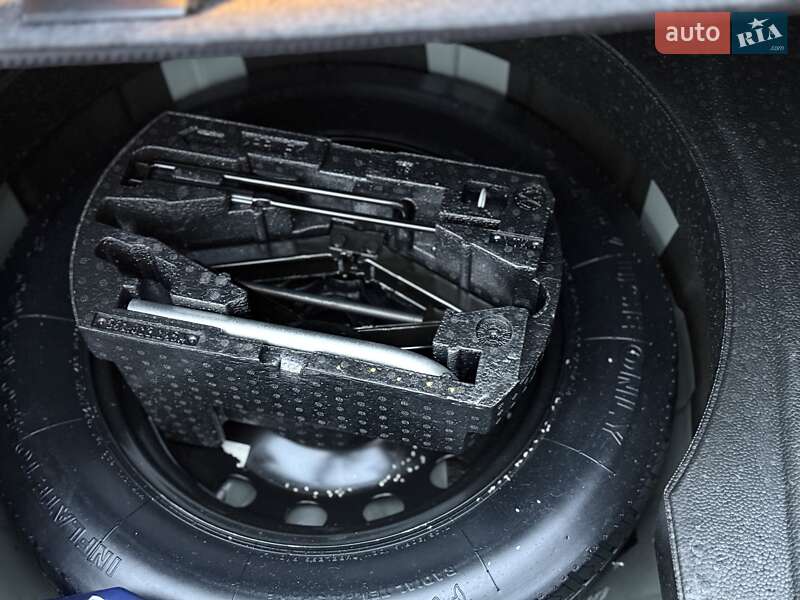 Седан Volkswagen Passat 2017 в Стрые