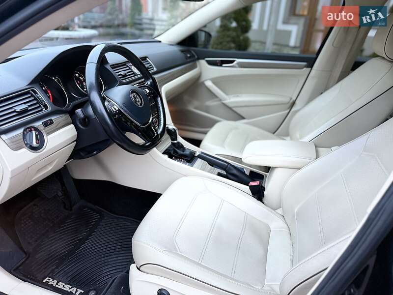 Седан Volkswagen Passat 2017 в Стрые