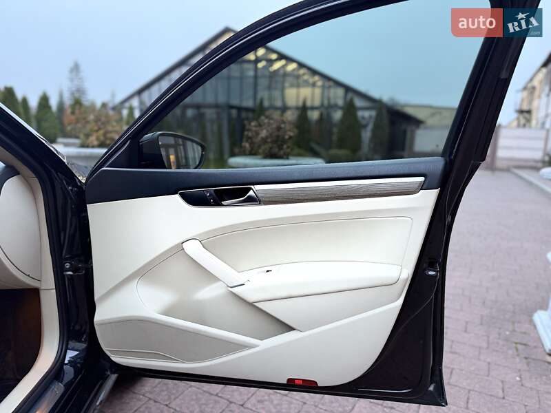 Седан Volkswagen Passat 2017 в Стрые