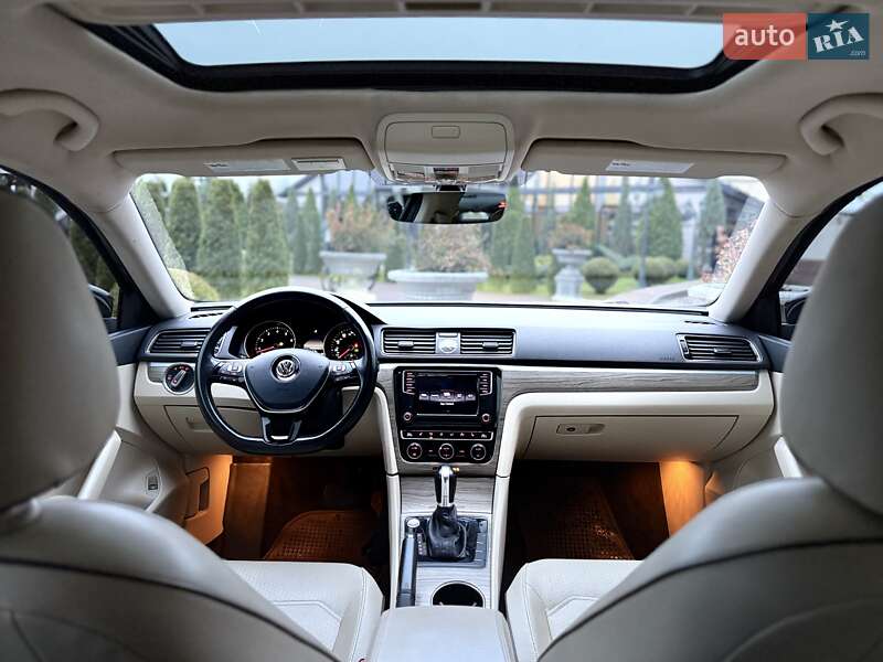 Седан Volkswagen Passat 2017 в Стрые