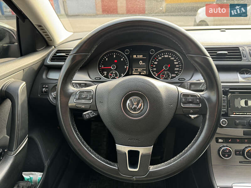Универсал Volkswagen Passat 2013 в Виннице