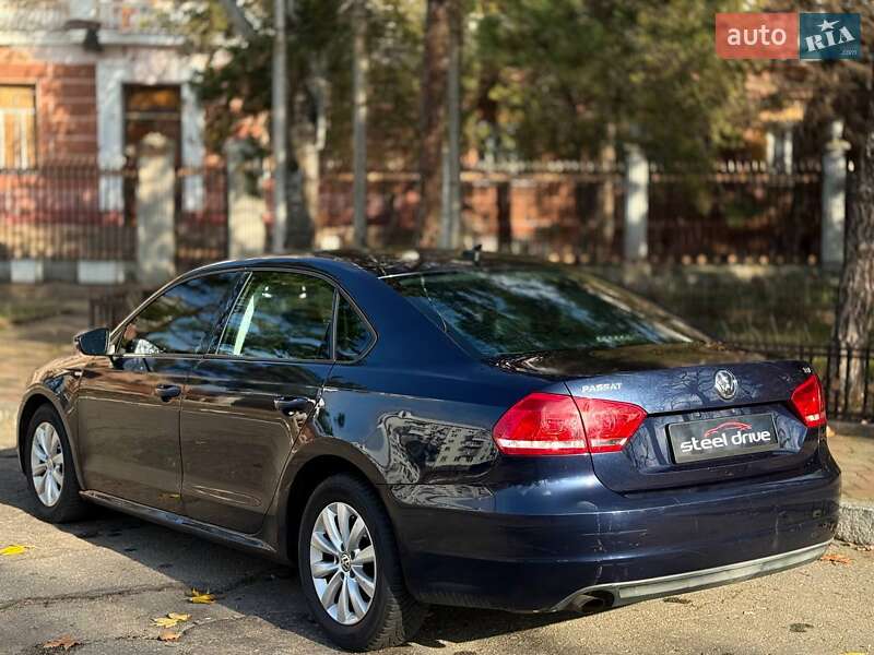 Седан Volkswagen Passat 2014 в Николаеве