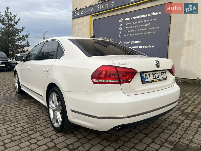 Седан Volkswagen Passat 2014 в Ивано-Франковске