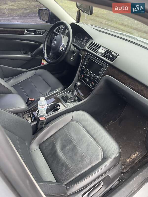 Седан Volkswagen Passat 2012 в Броварах