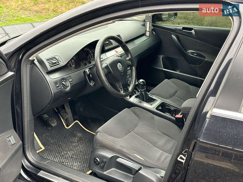 Седан Volkswagen Passat 2006 в Мукачево