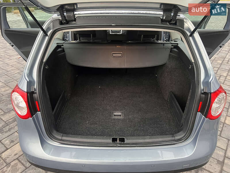 Универсал Volkswagen Passat 2010 в Луцке