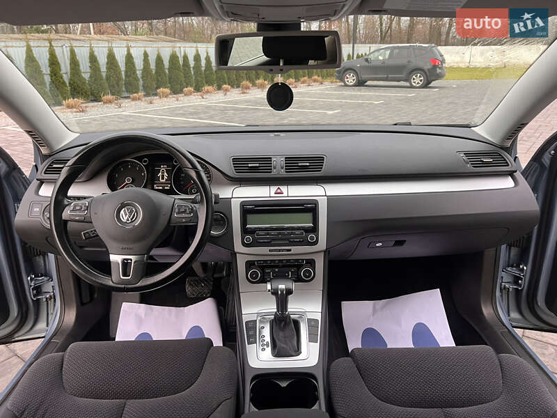 Универсал Volkswagen Passat 2010 в Луцке