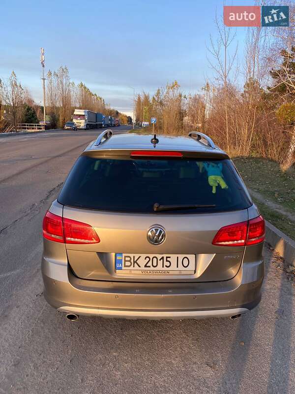 Универсал Volkswagen Passat 2014 в Вараше