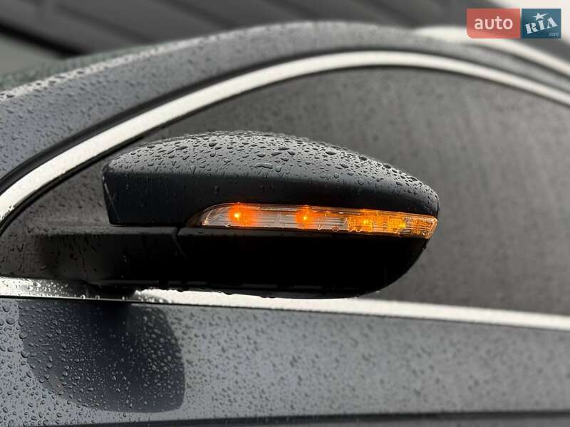 Универсал Volkswagen Passat 2012 в Ровно