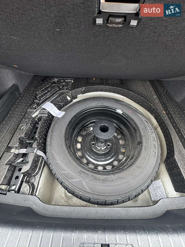 Седан Volkswagen Passat 2019 в Киеве