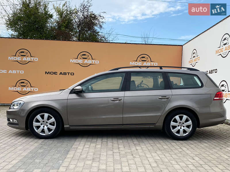 Универсал Volkswagen Passat 2011 в Ровно