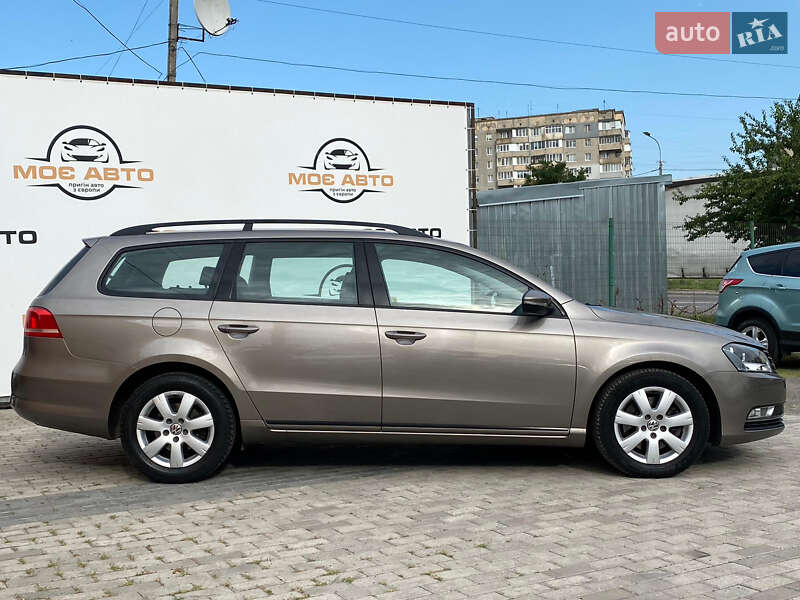 Универсал Volkswagen Passat 2011 в Ровно