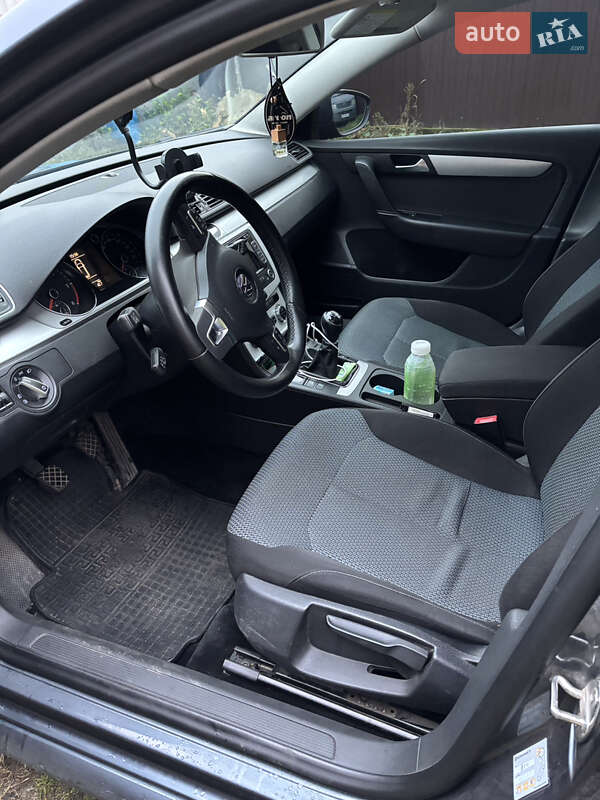 Універсал Volkswagen Passat 2013 в Києві фото 3 Універсал Volkswagen Passat 2013 в Києві