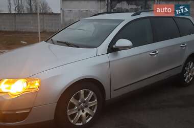 Универсал Volkswagen Passat 2005 в Киеве