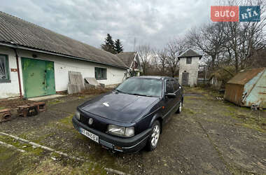Седан Volkswagen Passat 1992 в Коломые