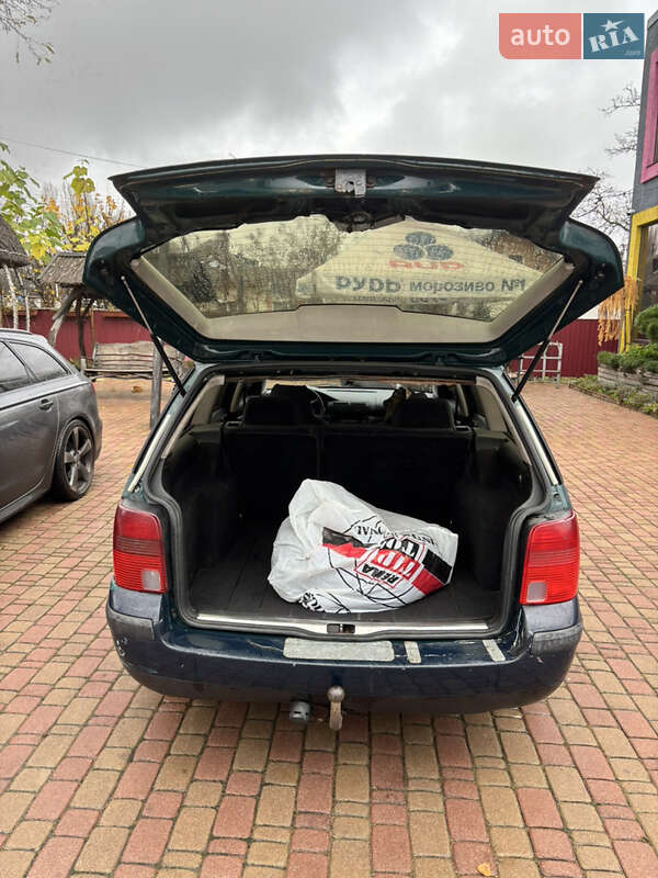 Универсал Volkswagen Passat 2000 в Коростене