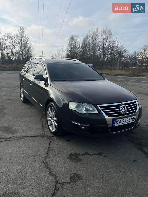 Универсал Volkswagen Passat 2009 в Киеве