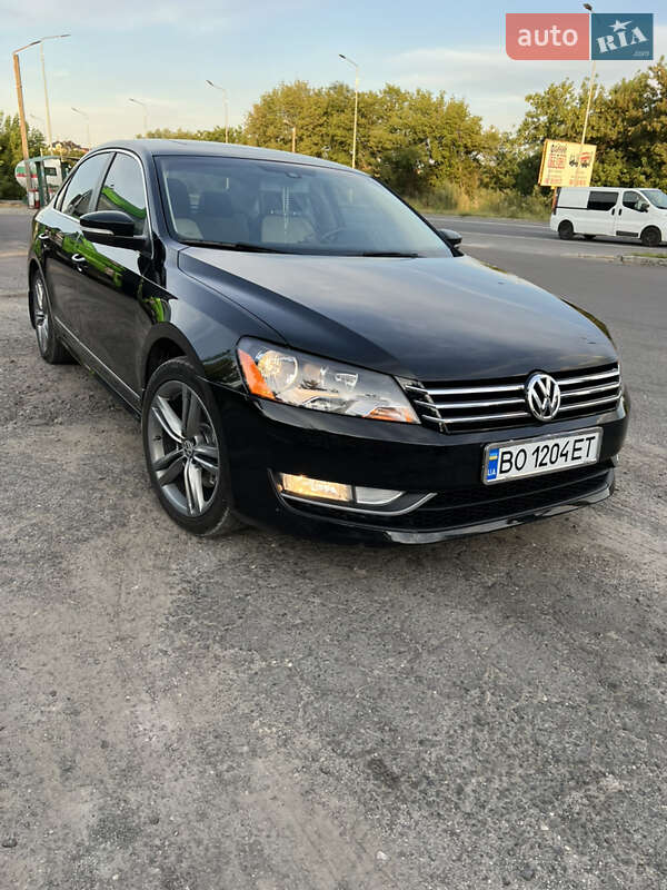 Седан Volkswagen Passat 2015 в Тернополе