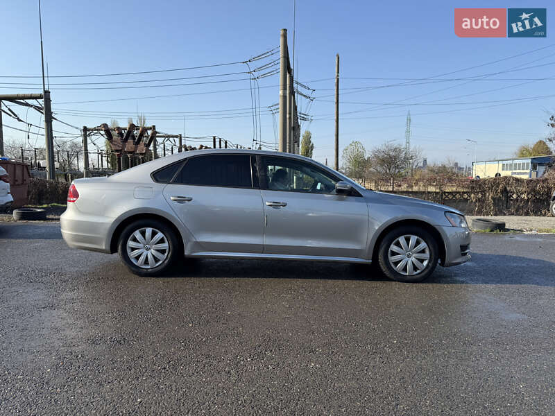 Седан Volkswagen Passat 2012 в Измаиле
