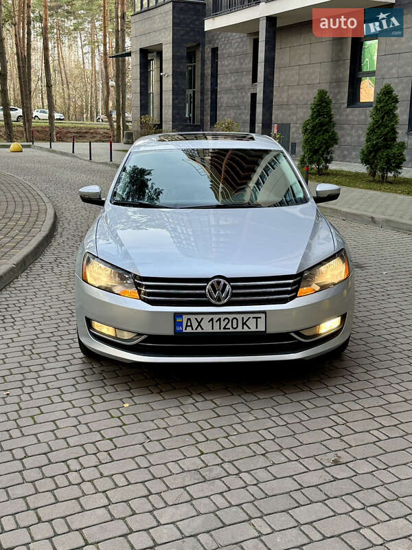 Седан Volkswagen Passat 2014 в Киеве