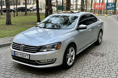 Седан Volkswagen Passat 2014 в Києві
