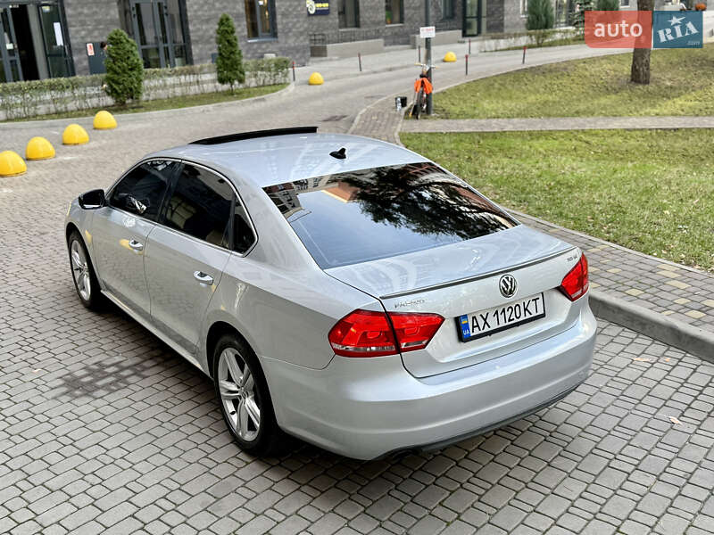 Седан Volkswagen Passat 2014 в Киеве