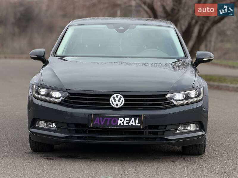 Седан Volkswagen Passat 2015 в Кривом Роге
