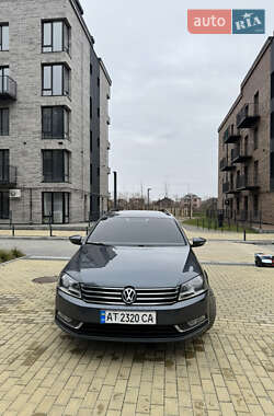 Универсал Volkswagen Passat 2013 в Ивано-Франковске