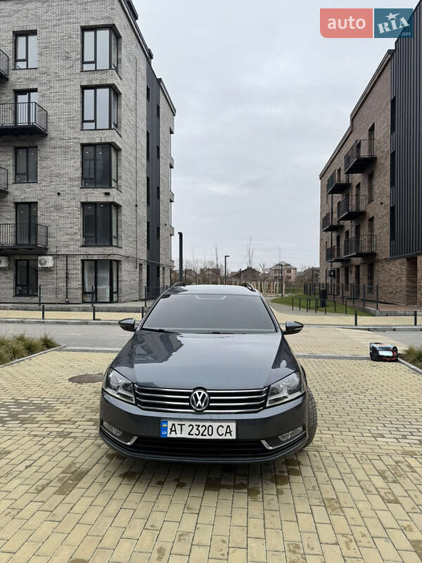 Универсал Volkswagen Passat 2013 в Ивано-Франковске