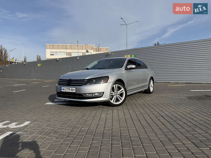 Седан Volkswagen Passat 2014 в Одессе