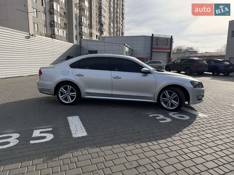 Седан Volkswagen Passat 2014 в Одессе