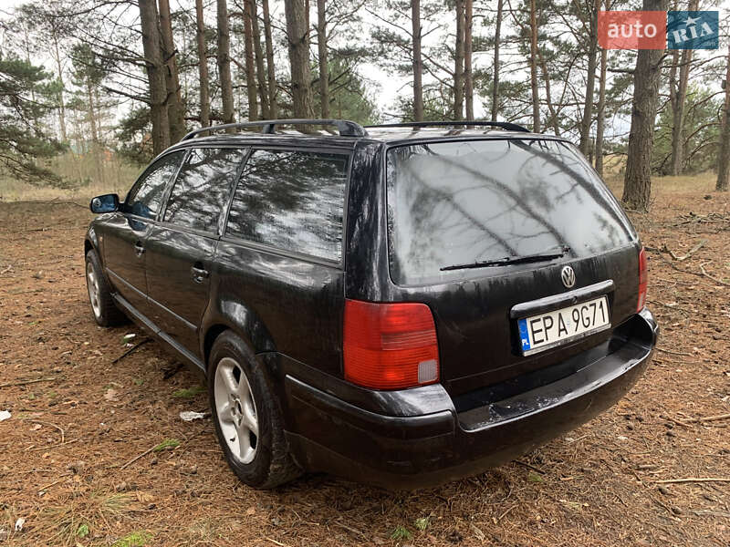 Универсал Volkswagen Passat 1998 в Заречном