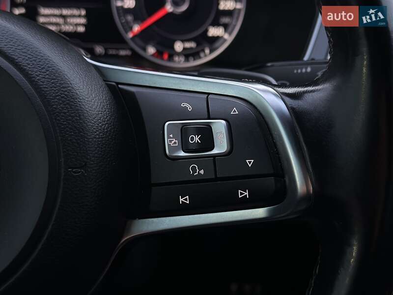 Универсал Volkswagen Passat 2015 в Черновцах