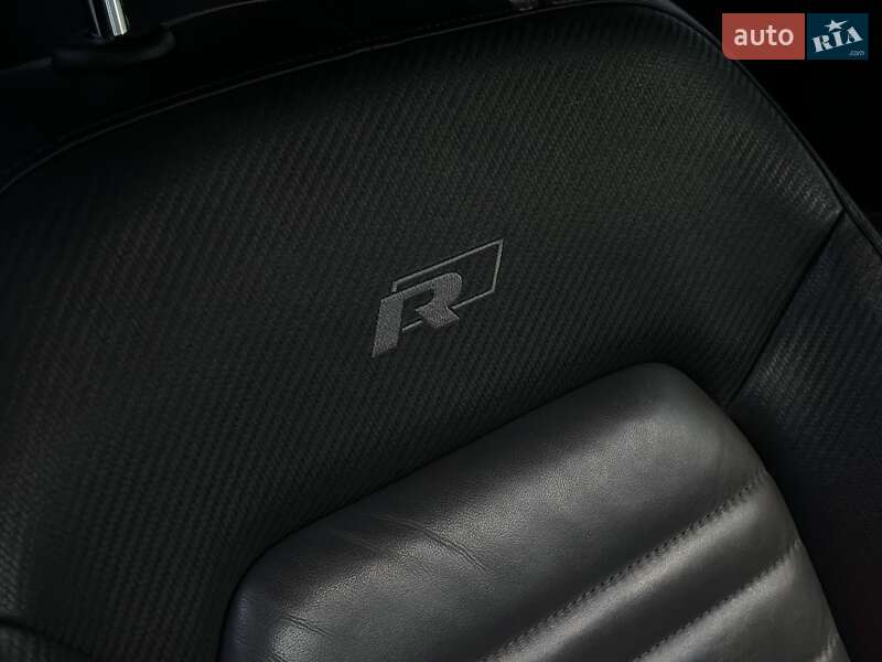 Универсал Volkswagen Passat 2015 в Черновцах