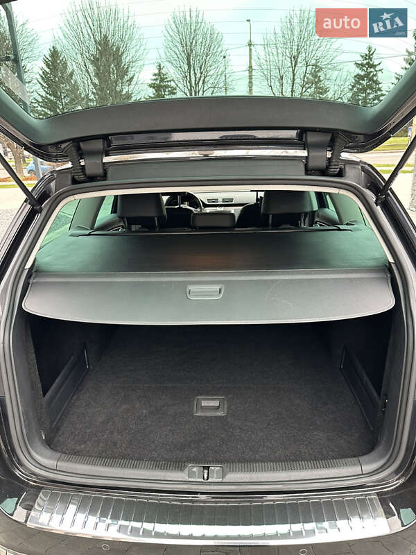 Універсал Volkswagen Passat 2011 в Луцьку