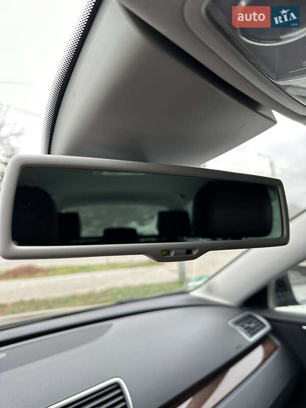 Універсал Volkswagen Passat 2011 в Луцьку