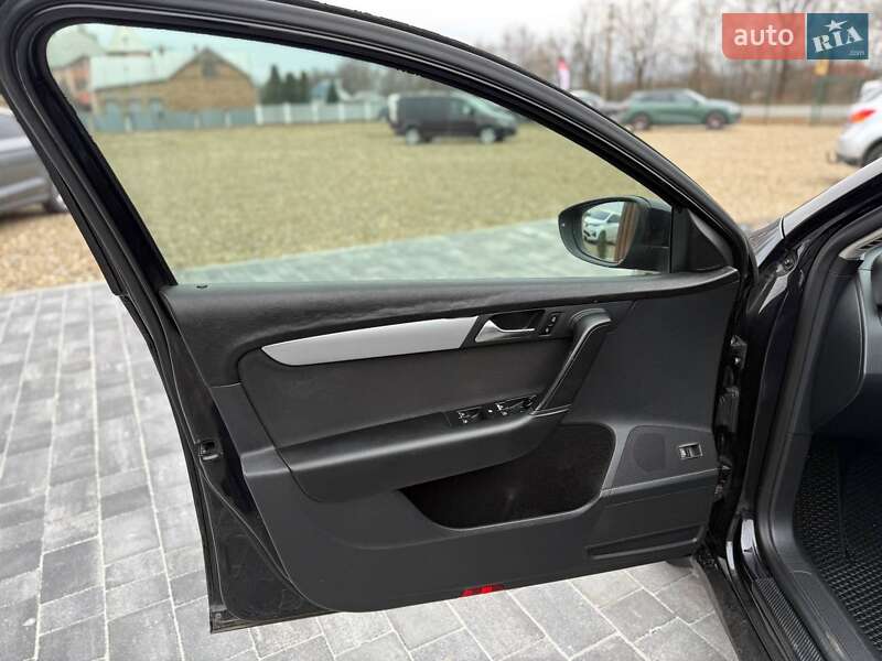 Универсал Volkswagen Passat 2012 в Коломые